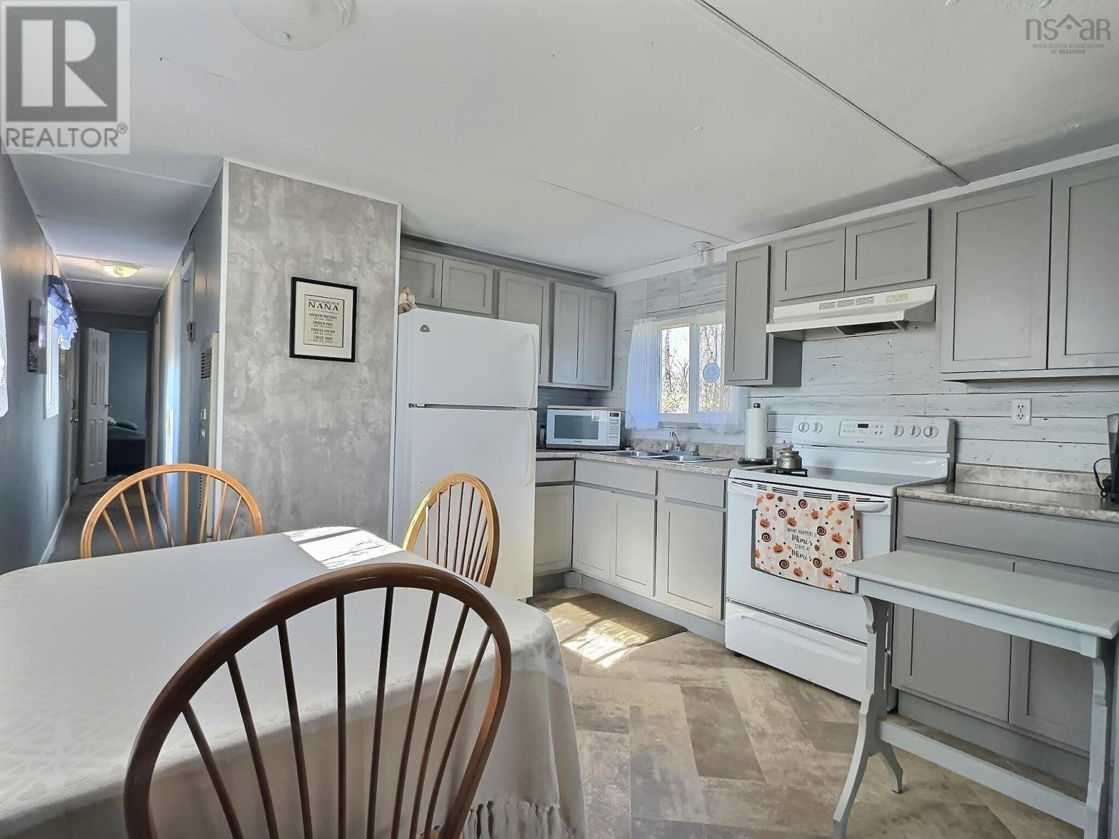 Property 5 of 21 of 7067 Highway 2