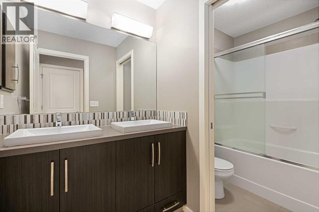 Single Family House for Sale in  Ascot Point SW Aspen Woods Calgary 