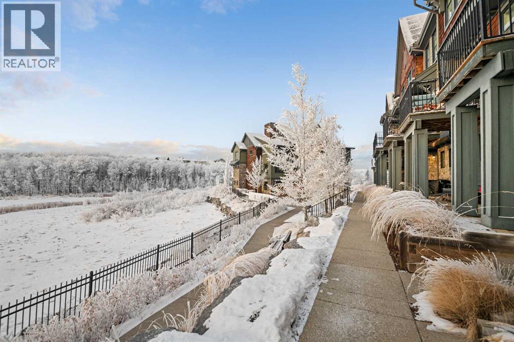 Single Family House for Sale in  Ascot Point SW Aspen Woods Calgary 