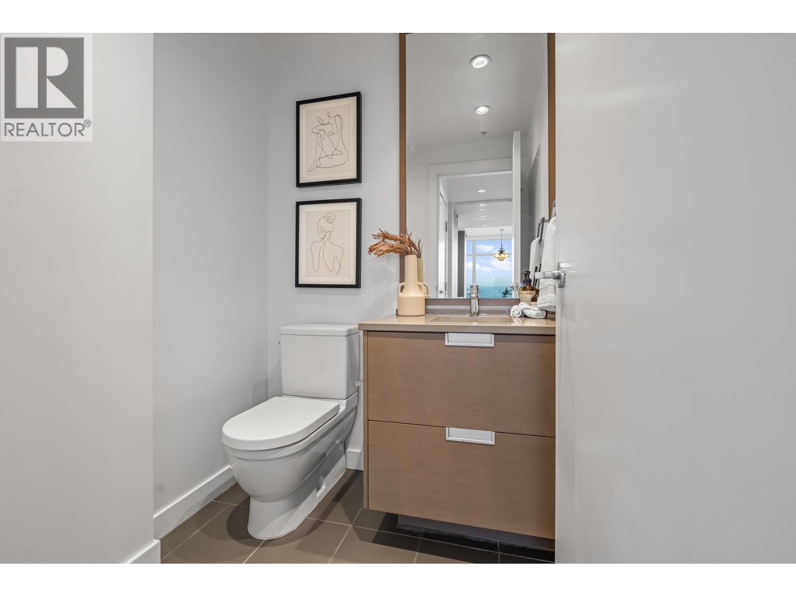 2603 4688 KINGSWAY, Burnaby