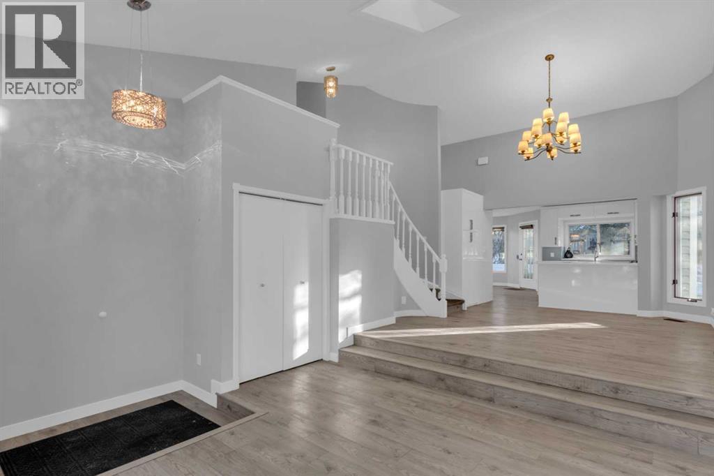 6 Castle Place North, Cochrane