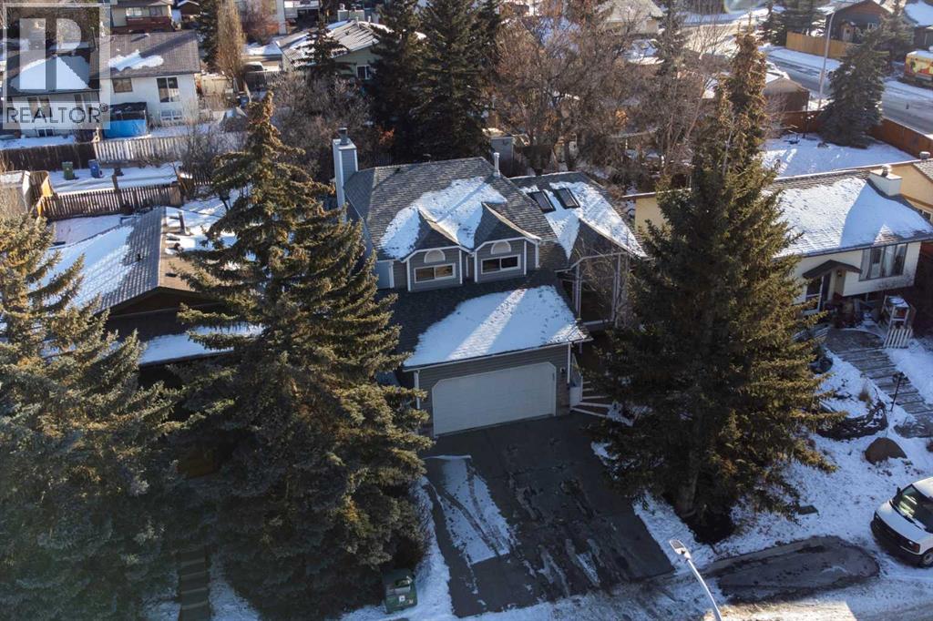 6 Castle Place North, Cochrane