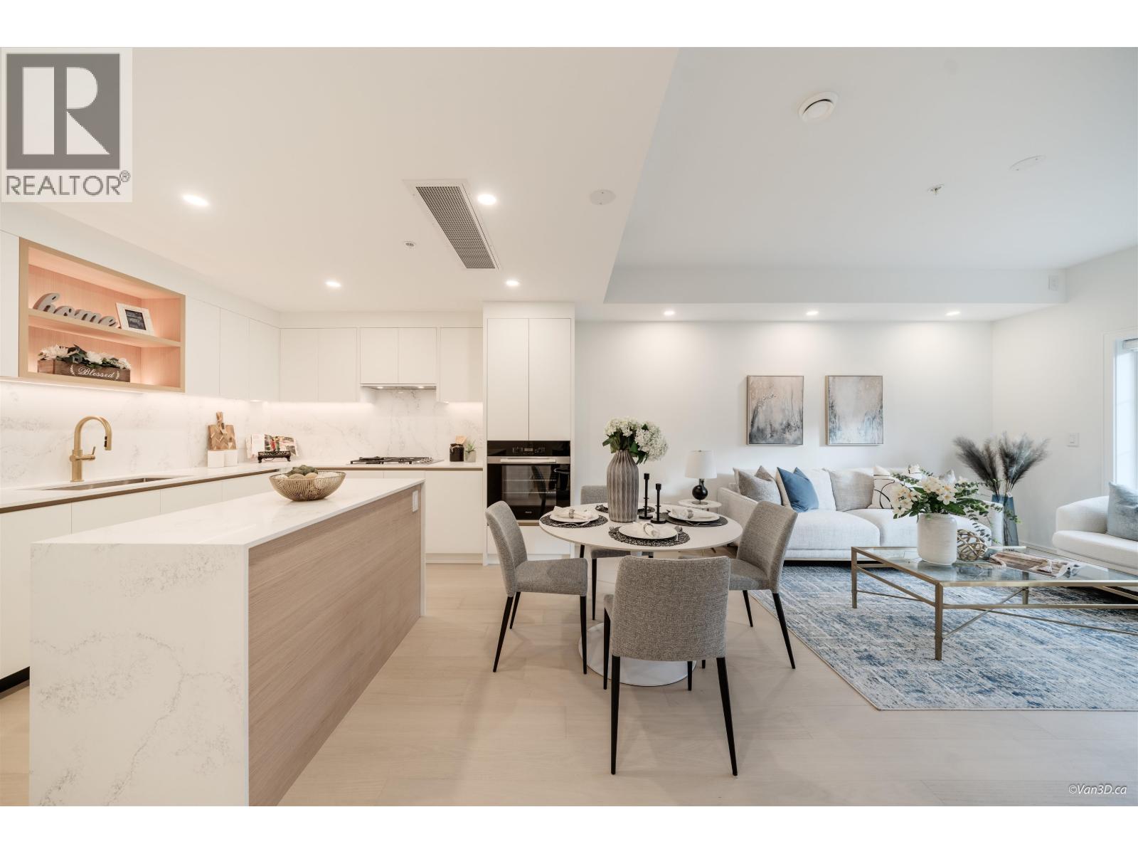 208 918 W 32ND STREET, Vancouver