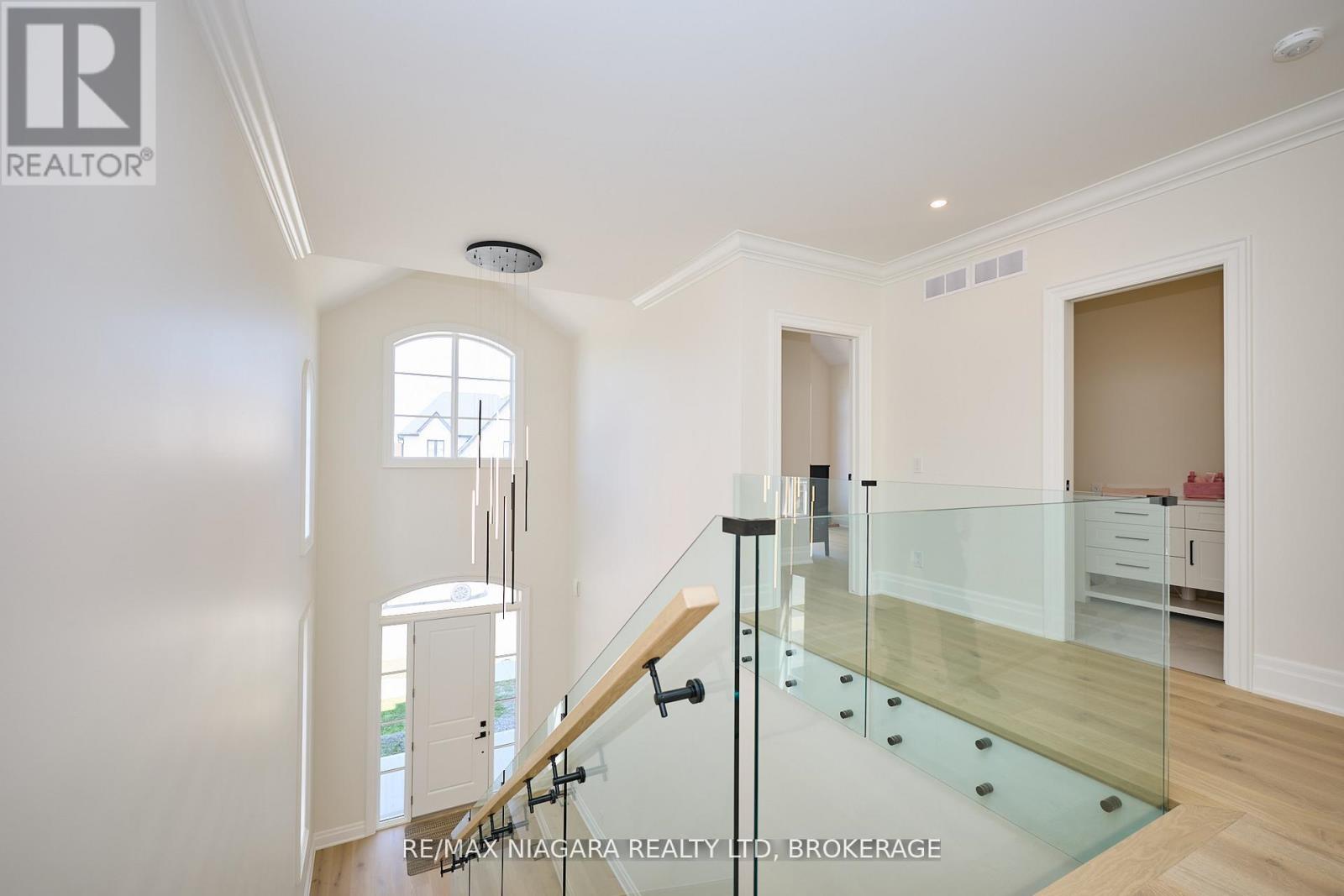 21 IVY CRESCENT - 29