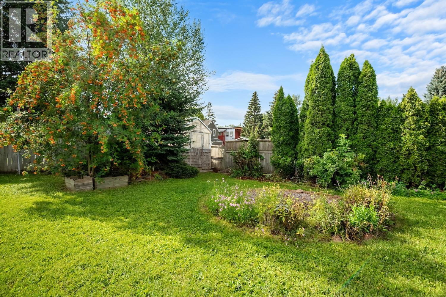 402 6A Avenue, Fernie