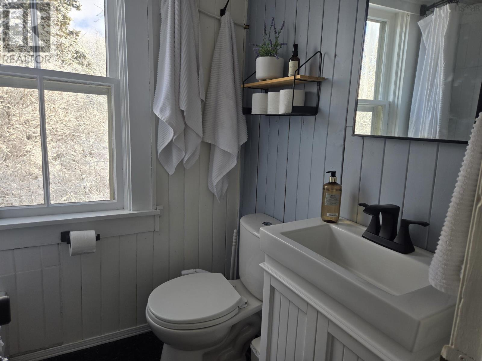 Property 14 of 33 of 540 246 Highway