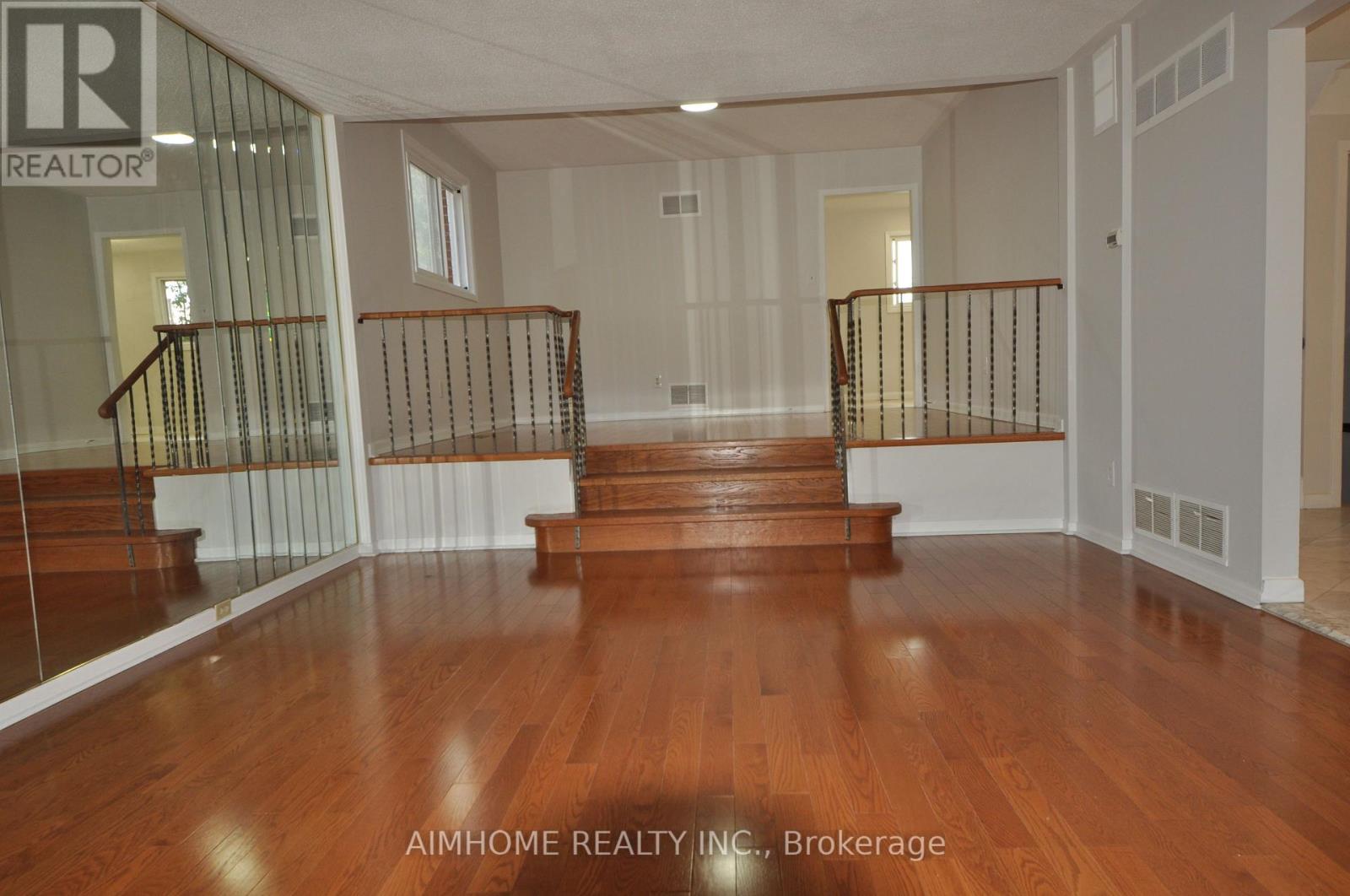 36 FLOWERVALE ROAD - Photo 3 of 27, Markham (German Mills), Ontario