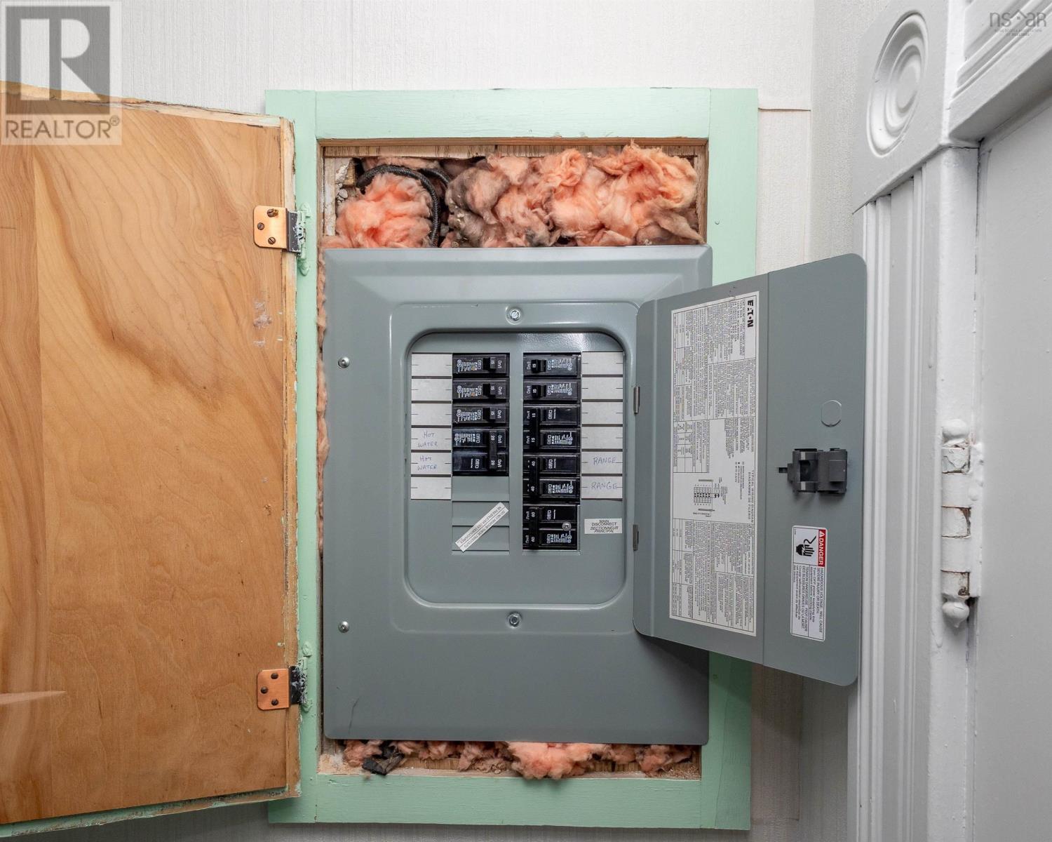 Property 36 of 47 of 218 york Street