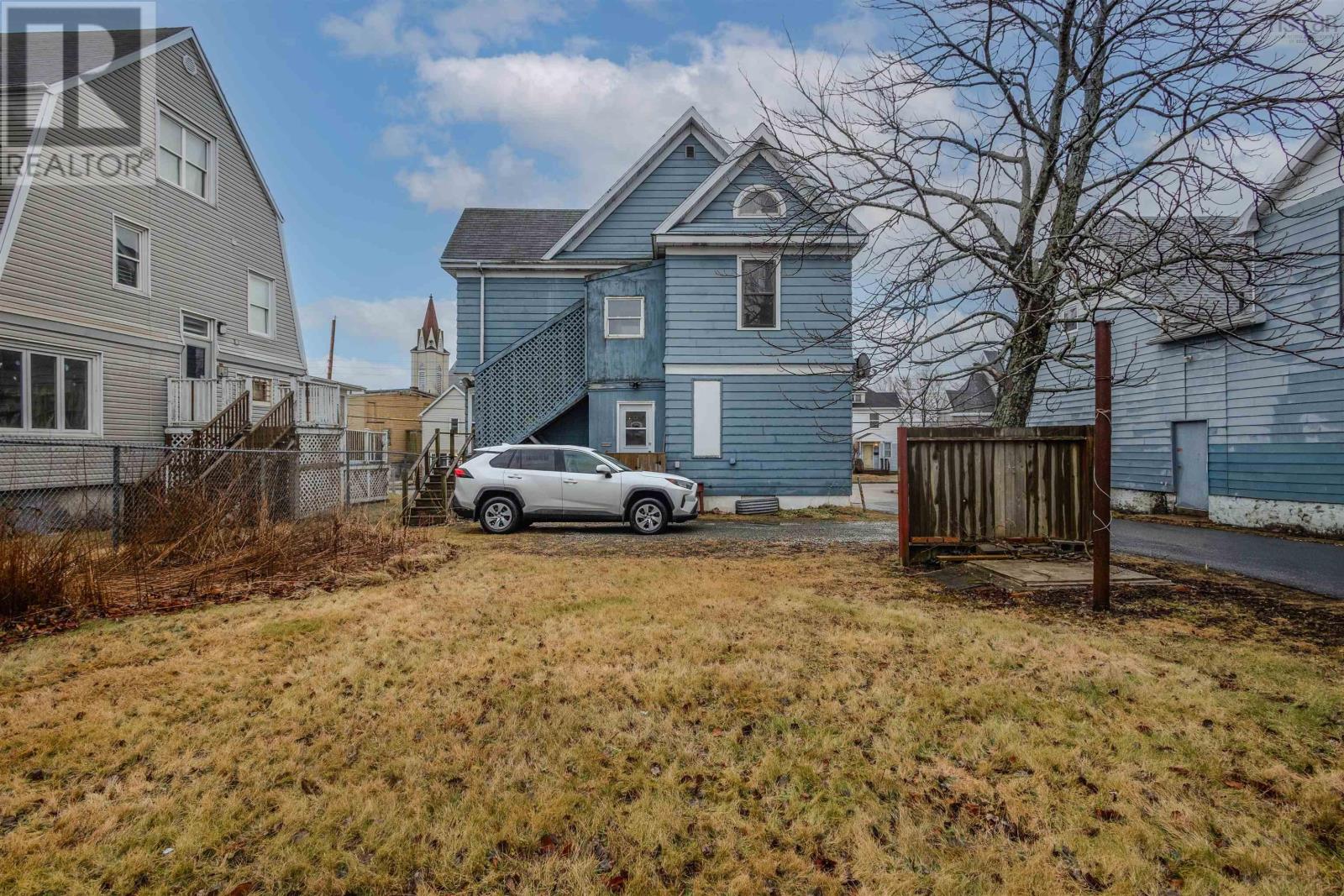 Property 4 of 47 of 218 york Street