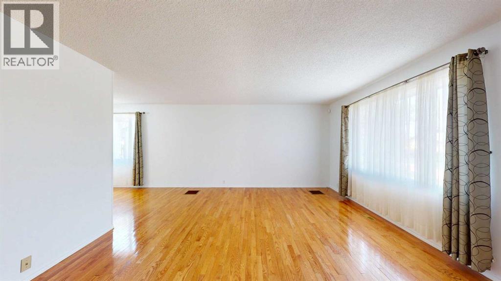 121 Beale Crescent, Fort McMurray