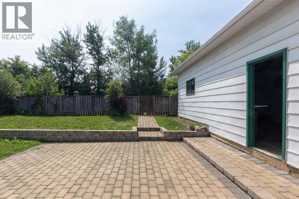 121 Beale Crescent, Fort McMurray