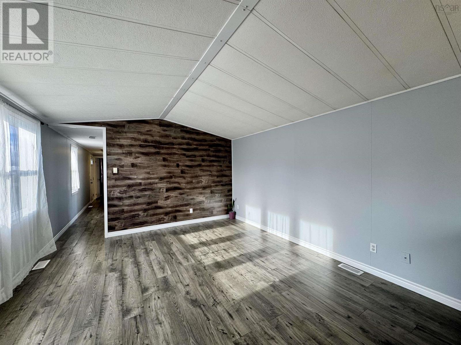 Property 29 of 37 of 1535 Woodbine Drive