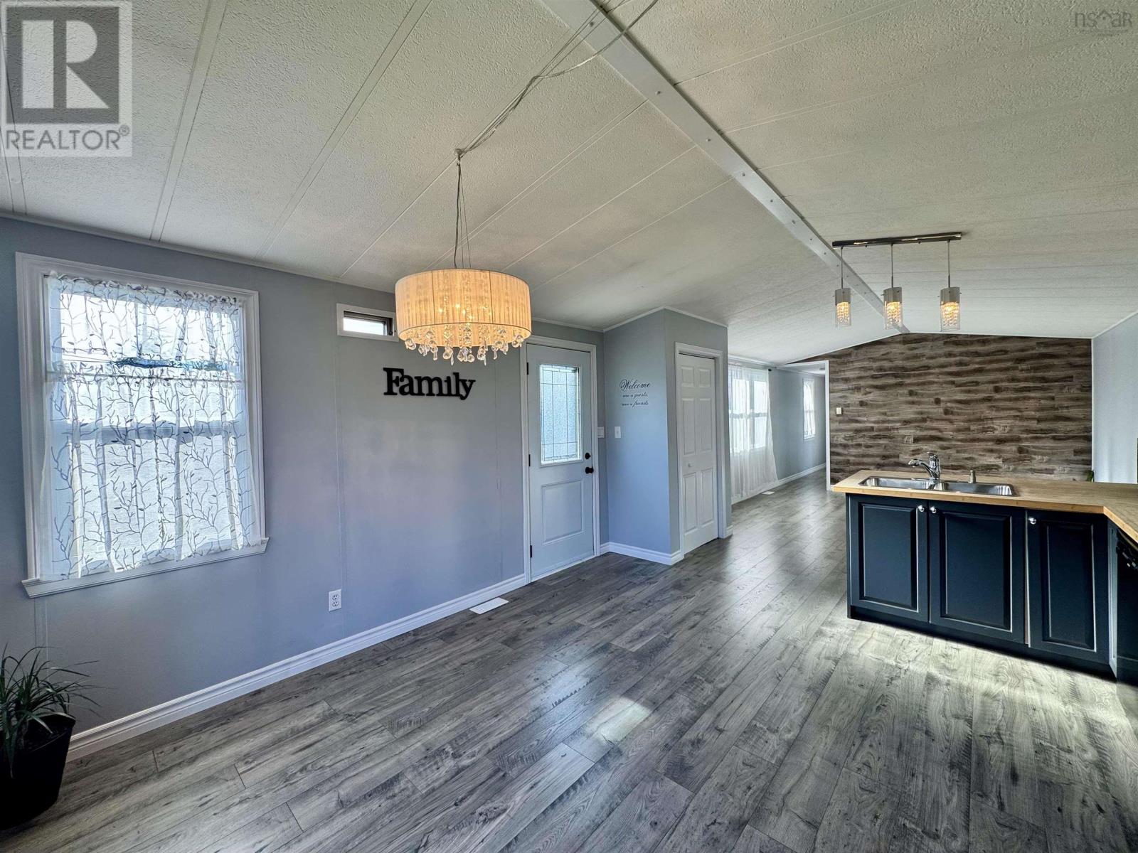 Property 20 of 37 of 1535 Woodbine Drive