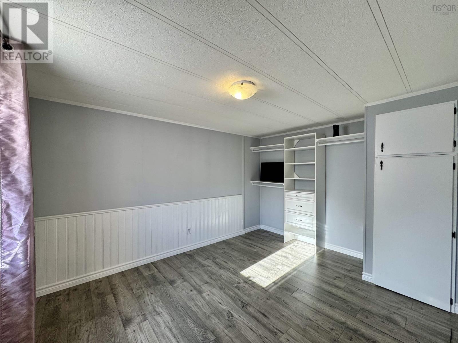 Property 28 of 37 of 1535 Woodbine Drive