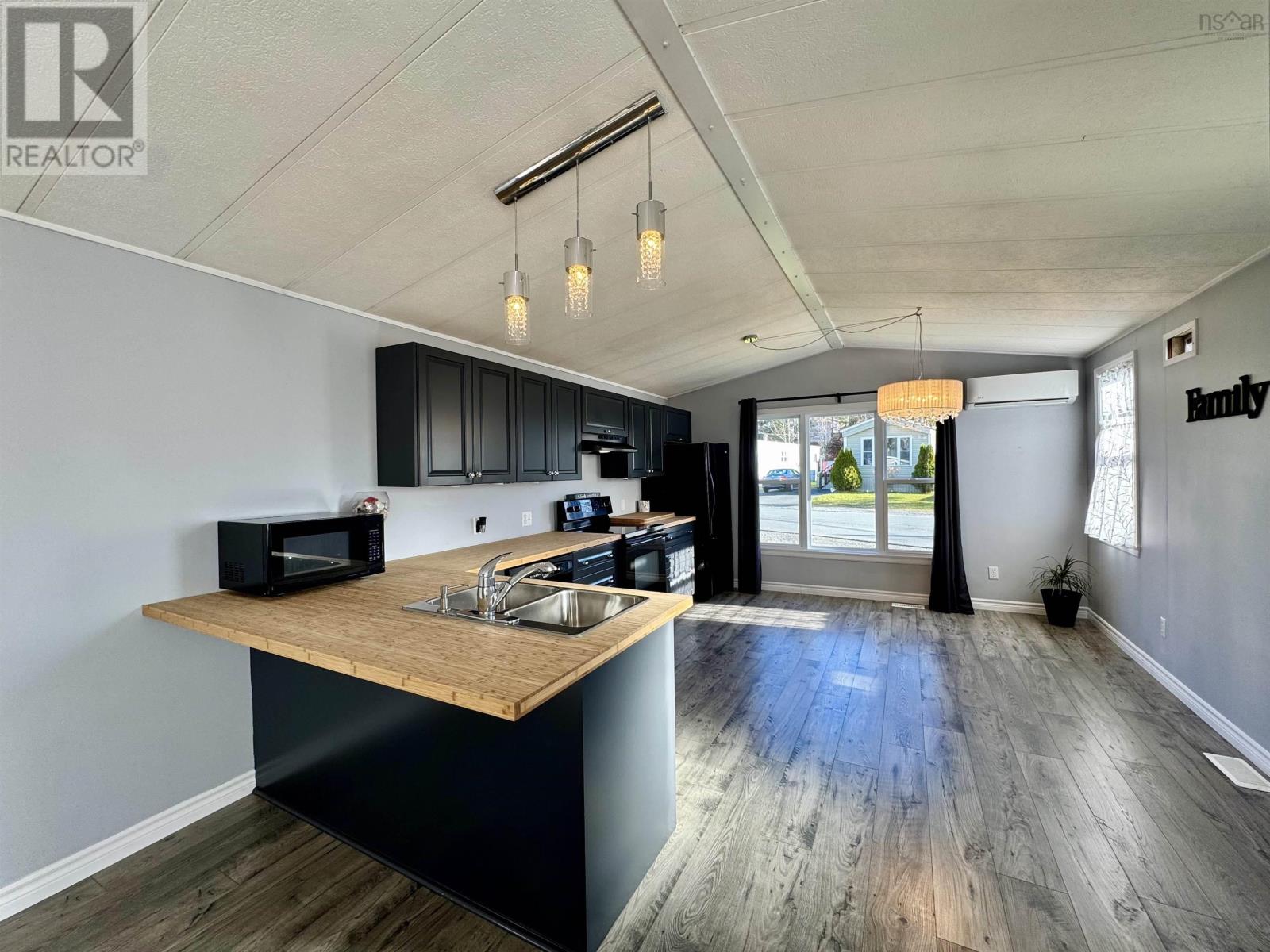 Property 3 of 37 of 1535 Woodbine Drive