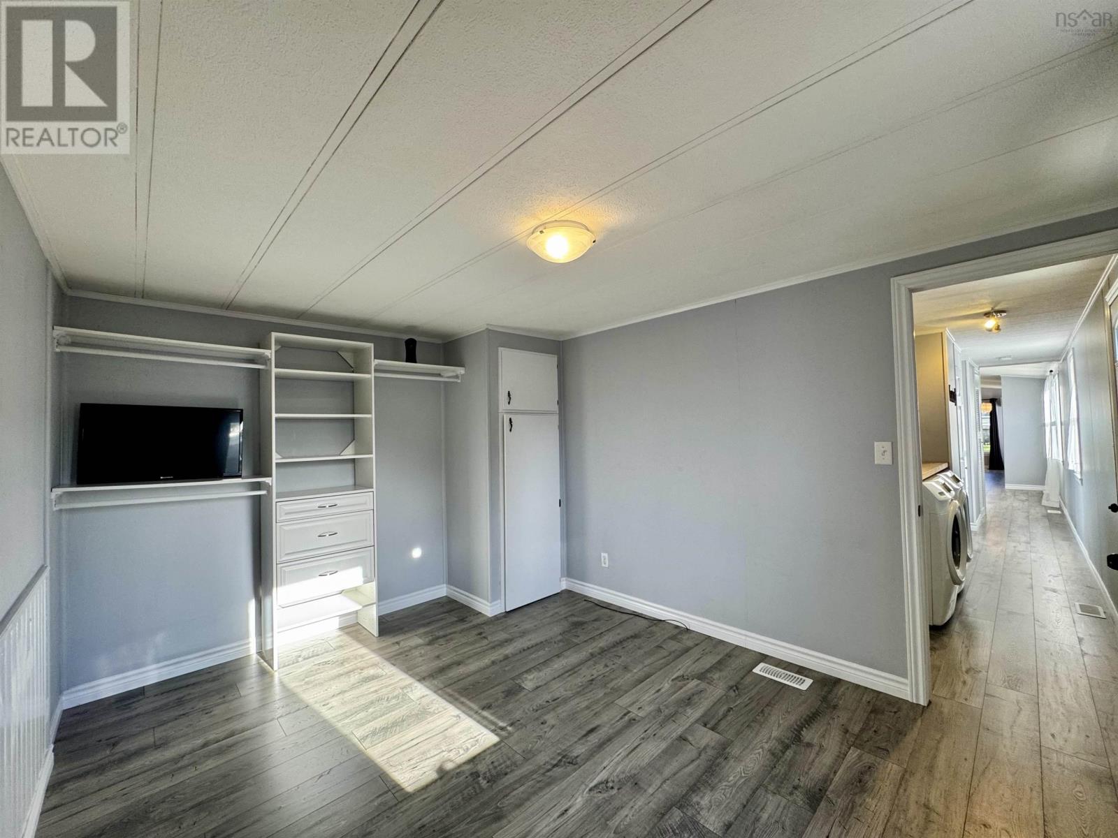 Property 22 of 37 of 1535 Woodbine Drive