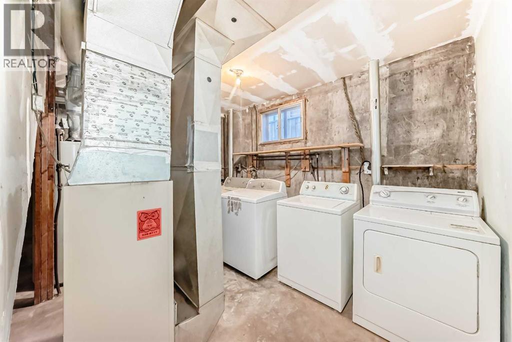 Single Family House Bungalow for Sale in   Street SW Killarney/Glengarry Calgary 