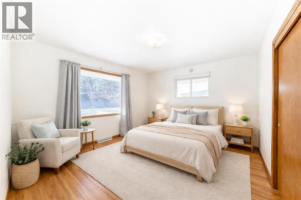 Single Family House Bungalow for Sale in   Street SW Killarney/Glengarry Calgary 