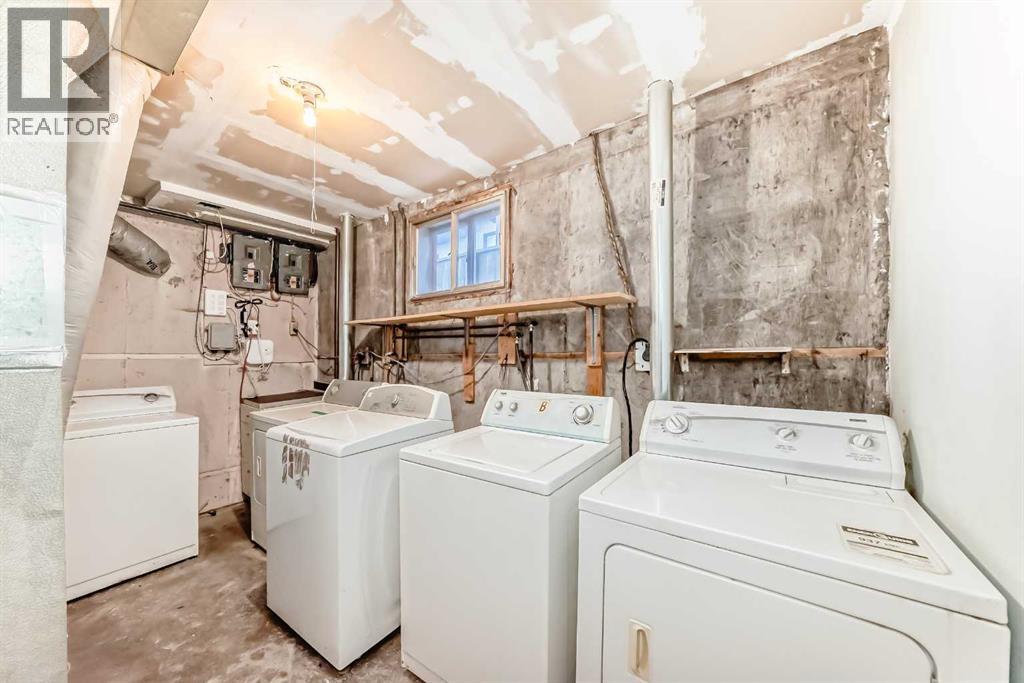 Single Family House Bungalow for Sale in   Street SW Killarney/Glengarry Calgary 