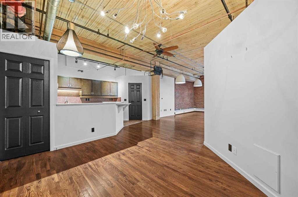 Single Family House Loft for Sale in    Avenue SW Beltline Calgary 