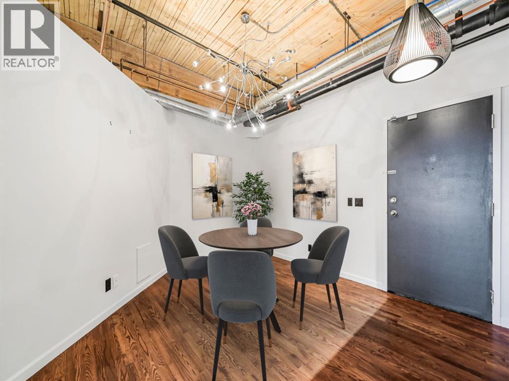 Single Family House Loft for Sale in    Avenue SW Beltline Calgary 