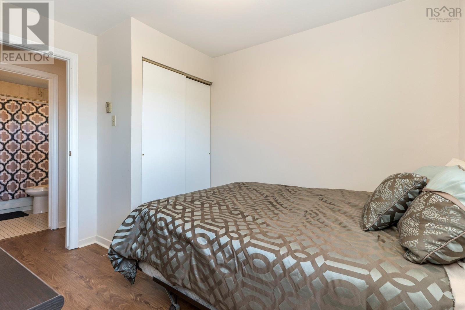 Property 23 of 49 of 6926 - 6932 mumford Road