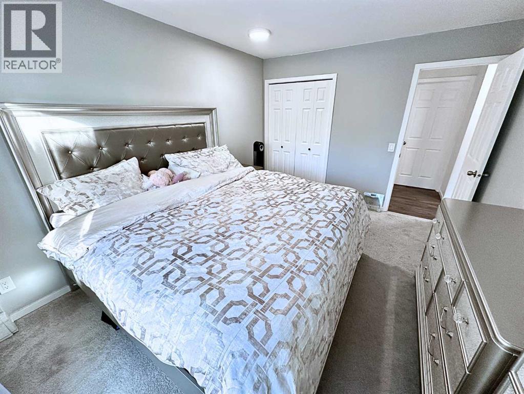 Single Family House for Sale in   Brookpark Boulevard SW Braeside Calgary 