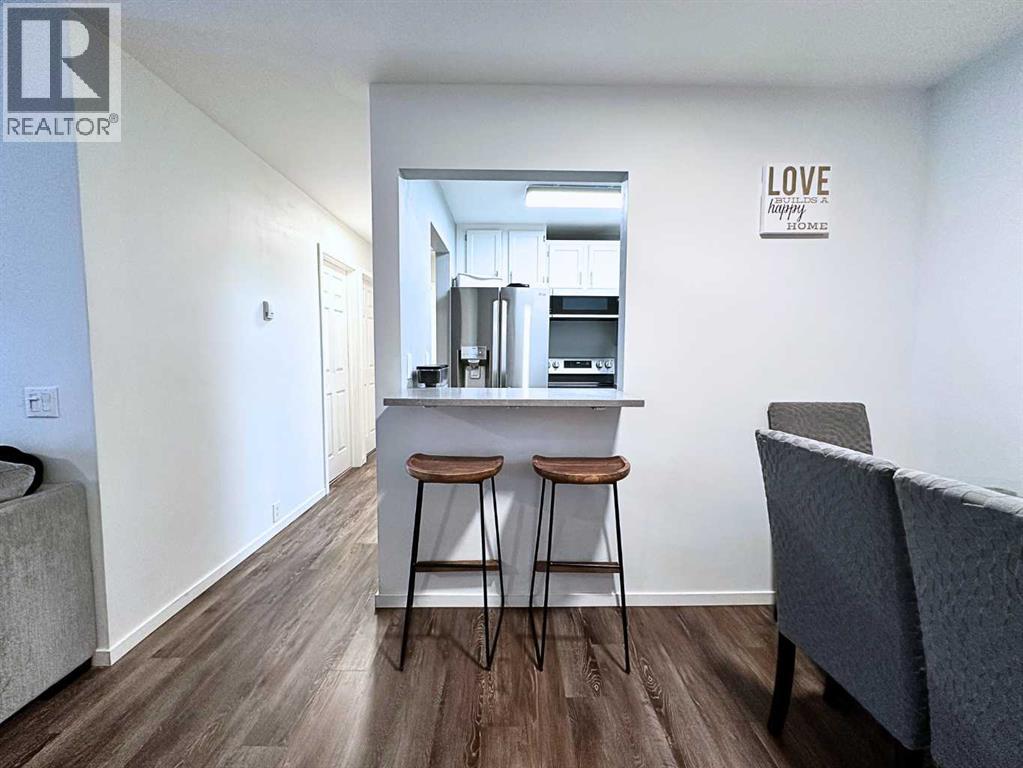 Single Family House for Sale in   Brookpark Boulevard SW Braeside Calgary 