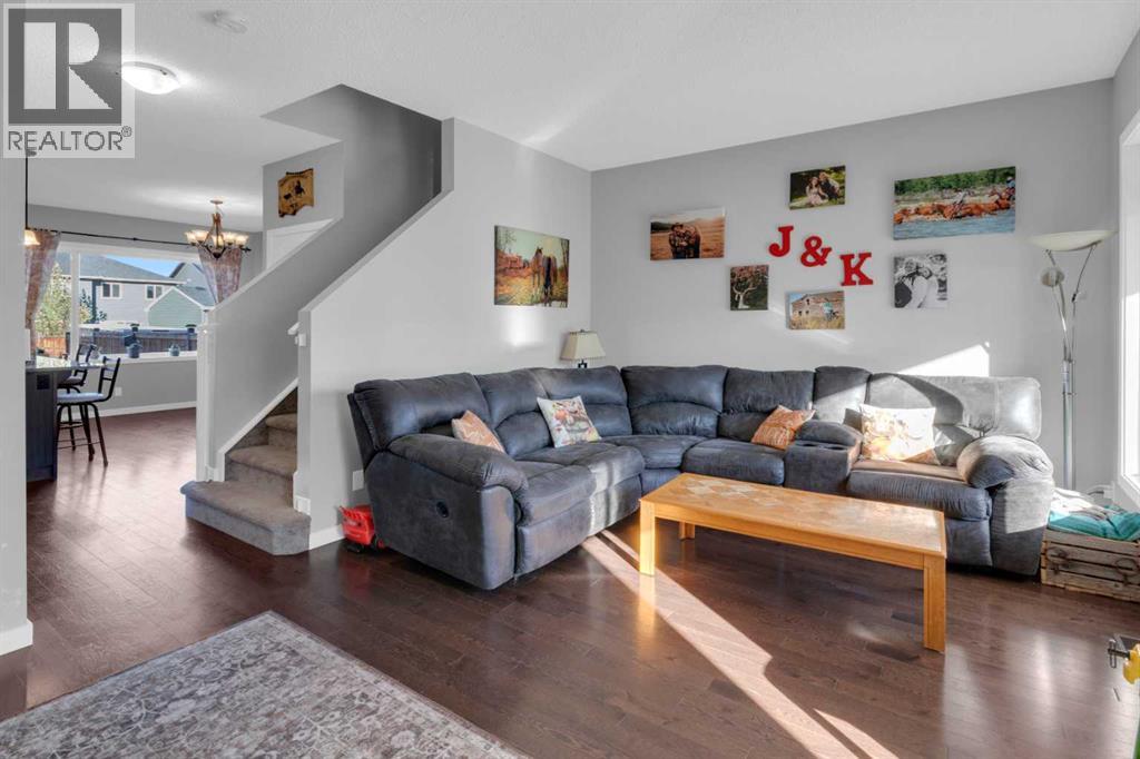 82 Fireside Cove, Cochrane