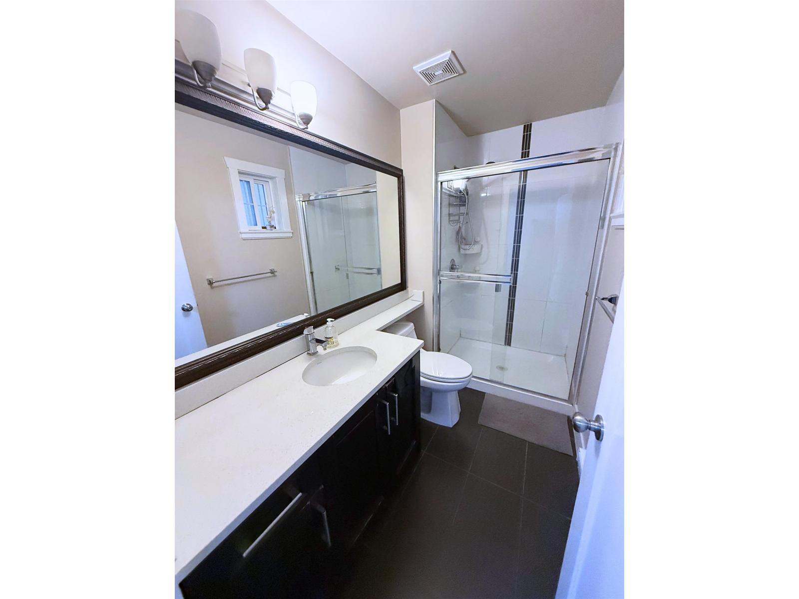 118 15399 GUILDFORD DRIVE, Surrey