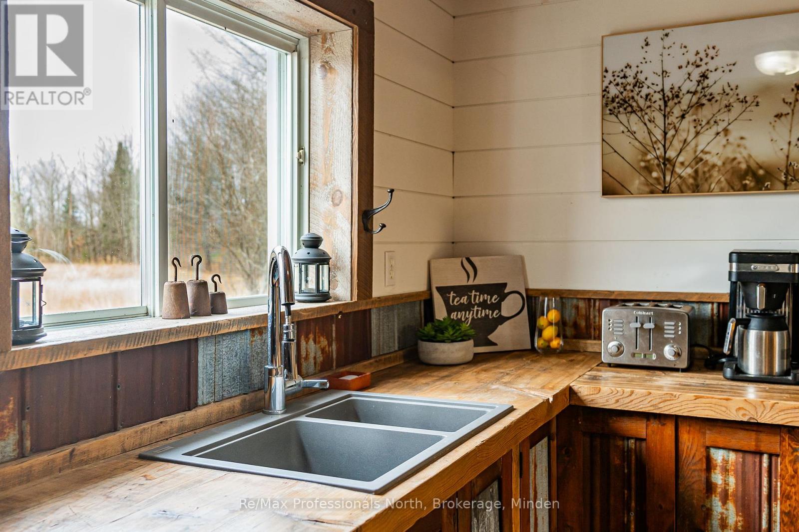 1047 MCCREA ROAD - 12