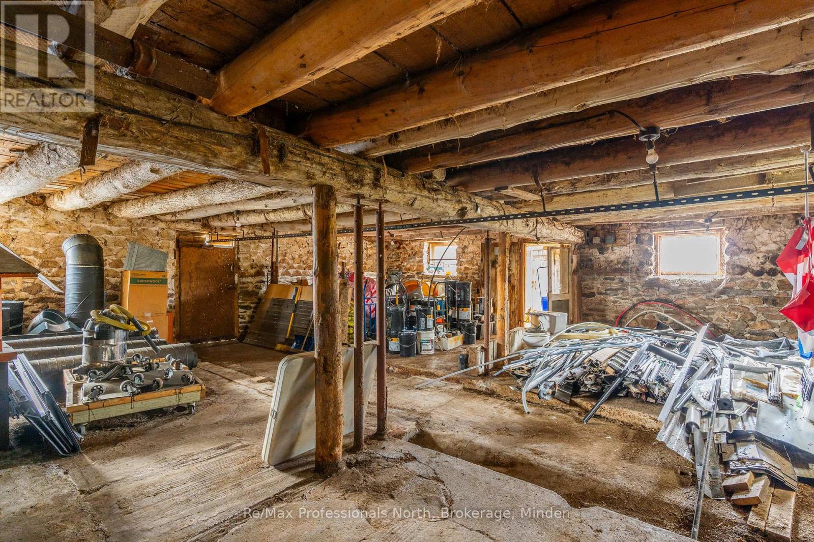 1047 MCCREA ROAD - 36