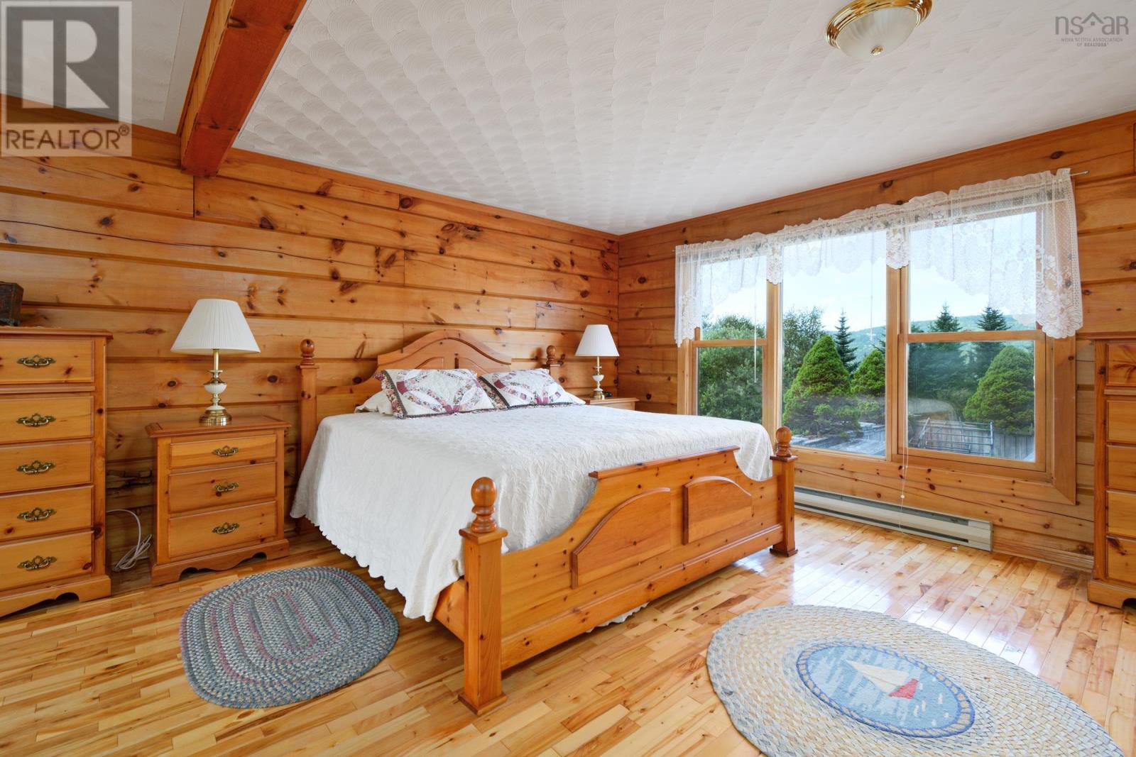 Property 25 of 49 of 776 105 Highway