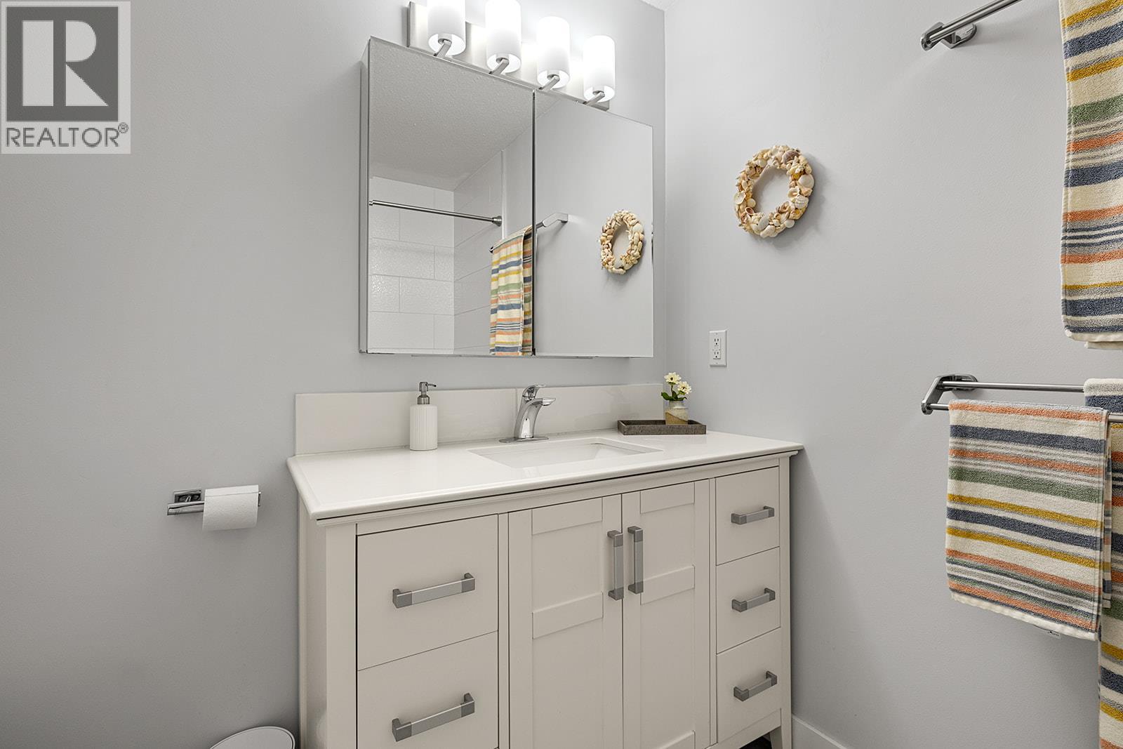  1741 Keloka Drive, West Kelowna