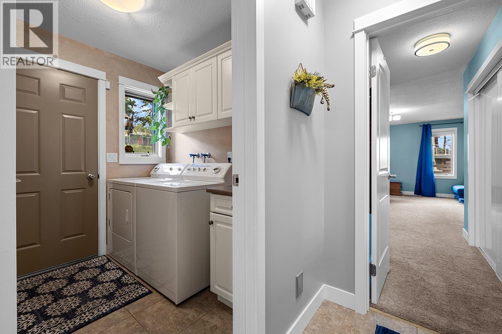  1741 Keloka Drive, West Kelowna