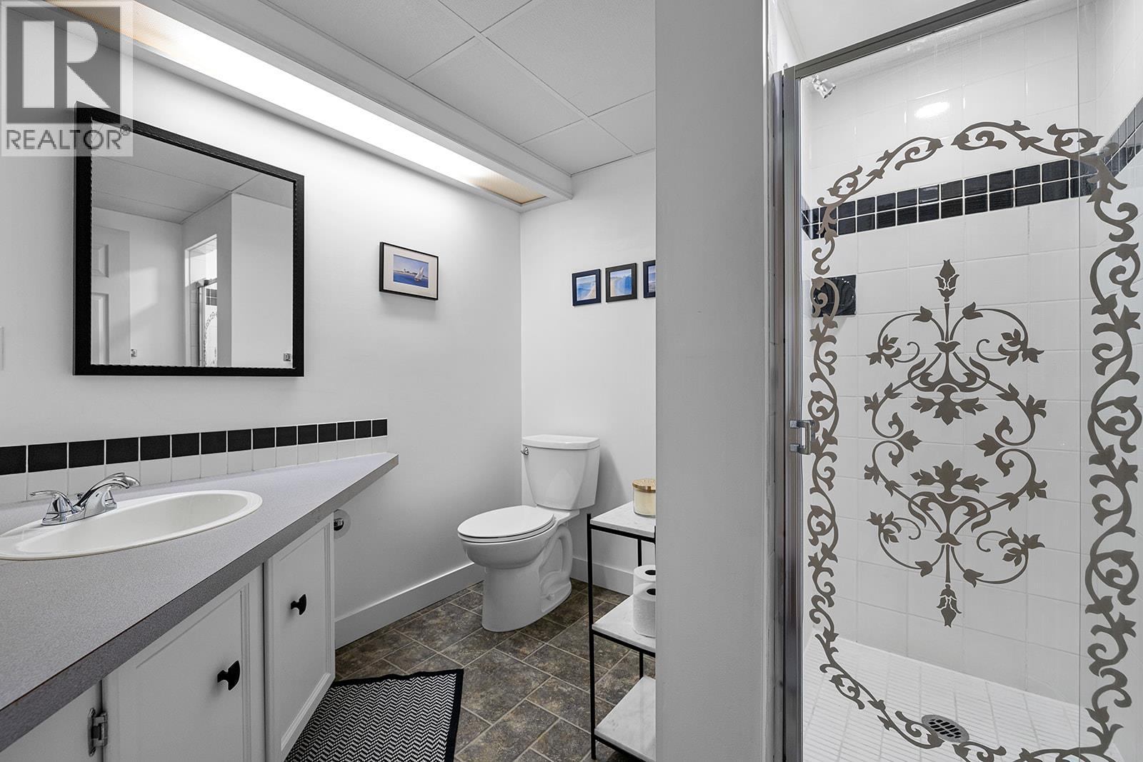  1741 Keloka Drive, West Kelowna