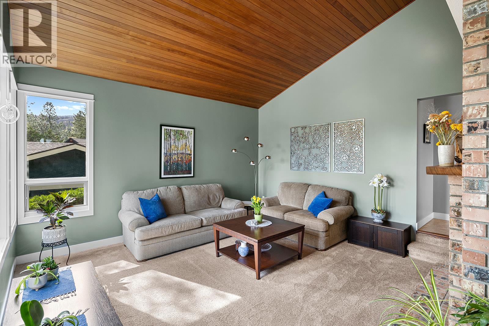  1741 Keloka Drive, West Kelowna