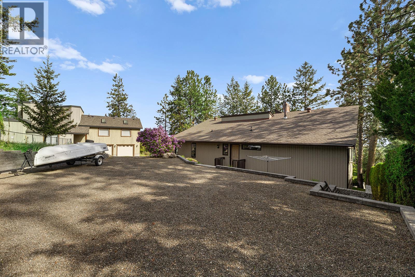  1741 Keloka Drive, West Kelowna