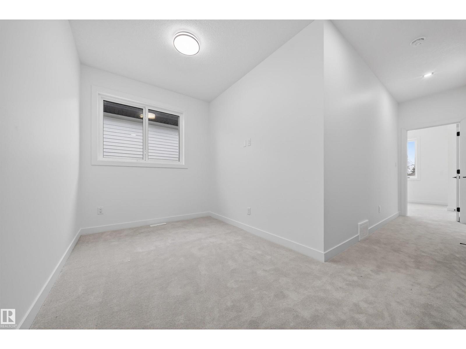 5213 104A ST NW - 31