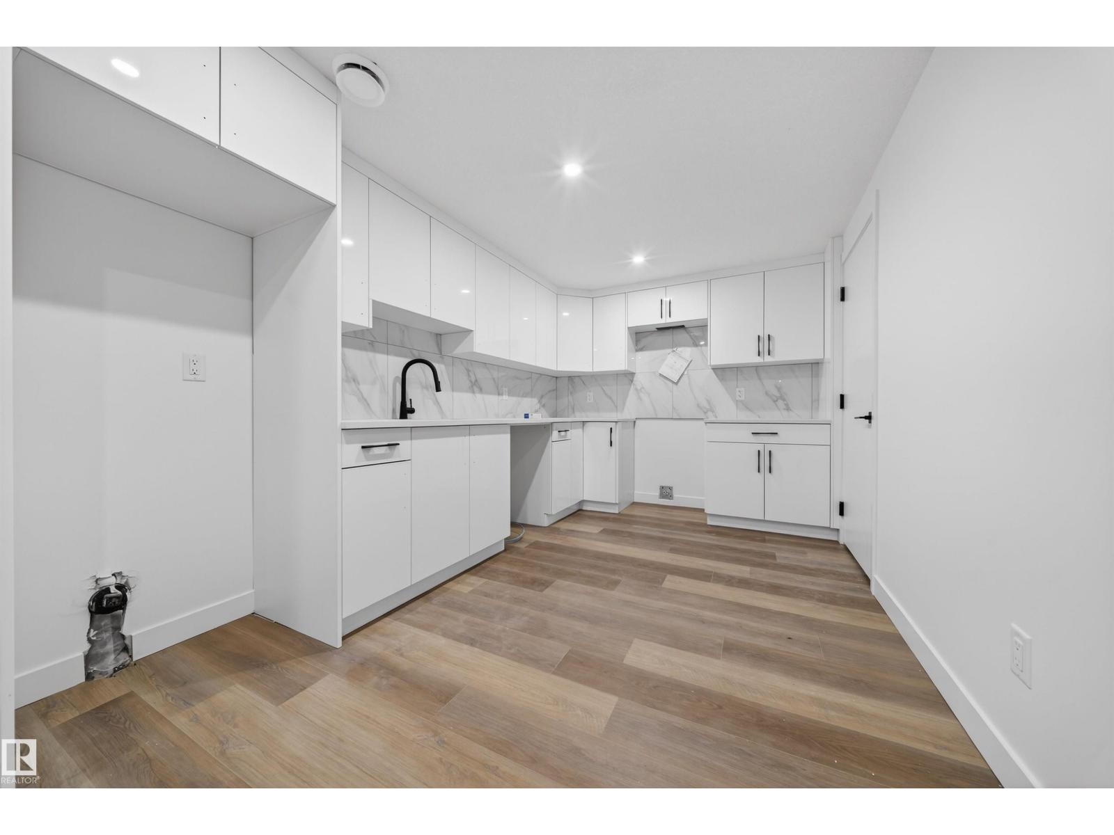 5213 104A ST NW - 53