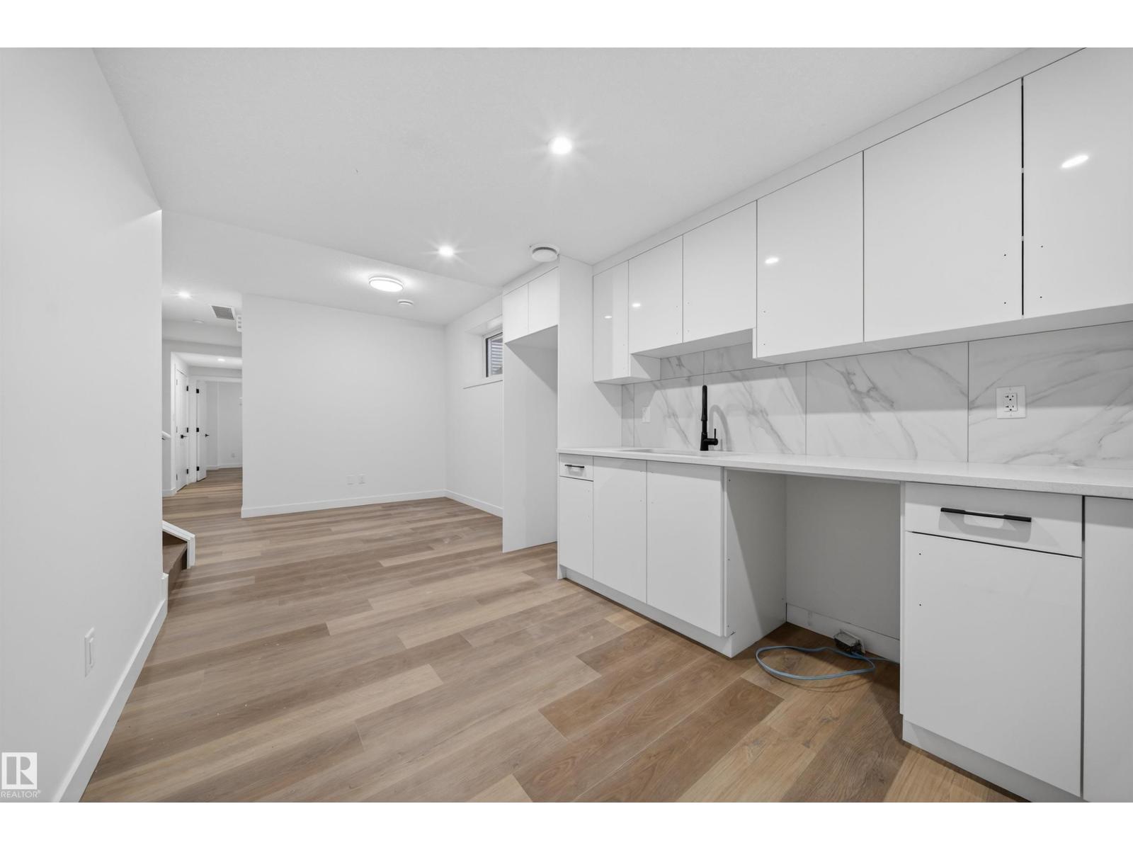5213 104A ST NW - 55