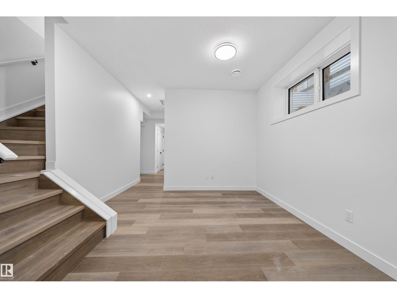 5213 104A ST NW - 56