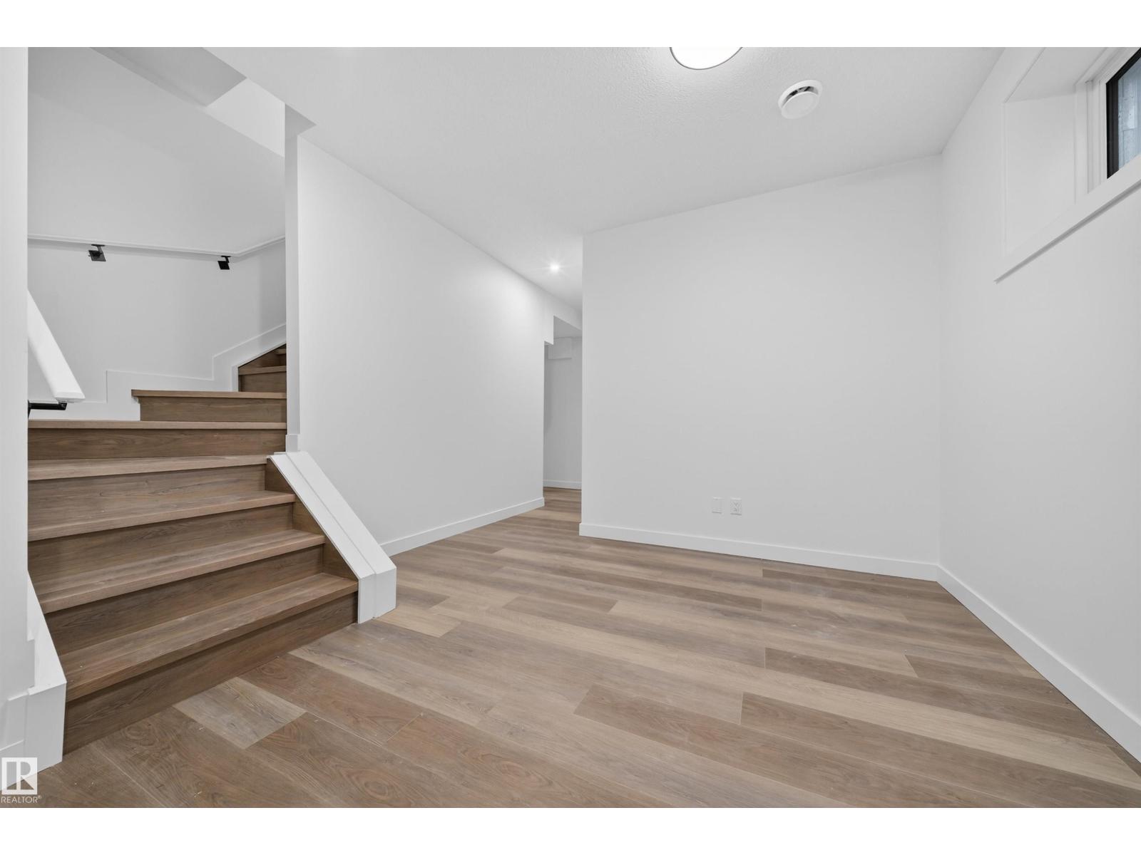 5213 104A ST NW - 57