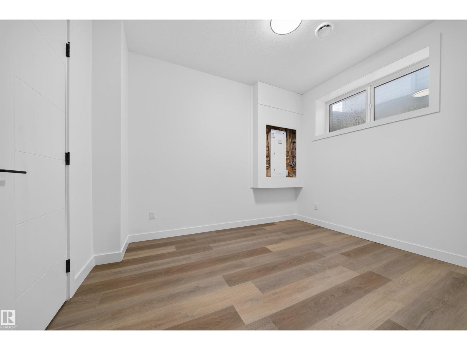 5213 104A ST NW - 63