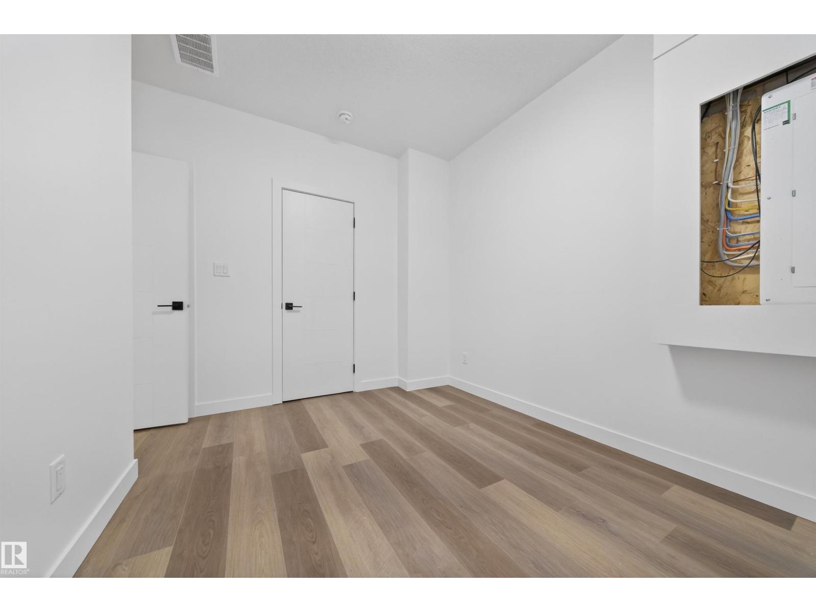 5213 104A ST NW - 65