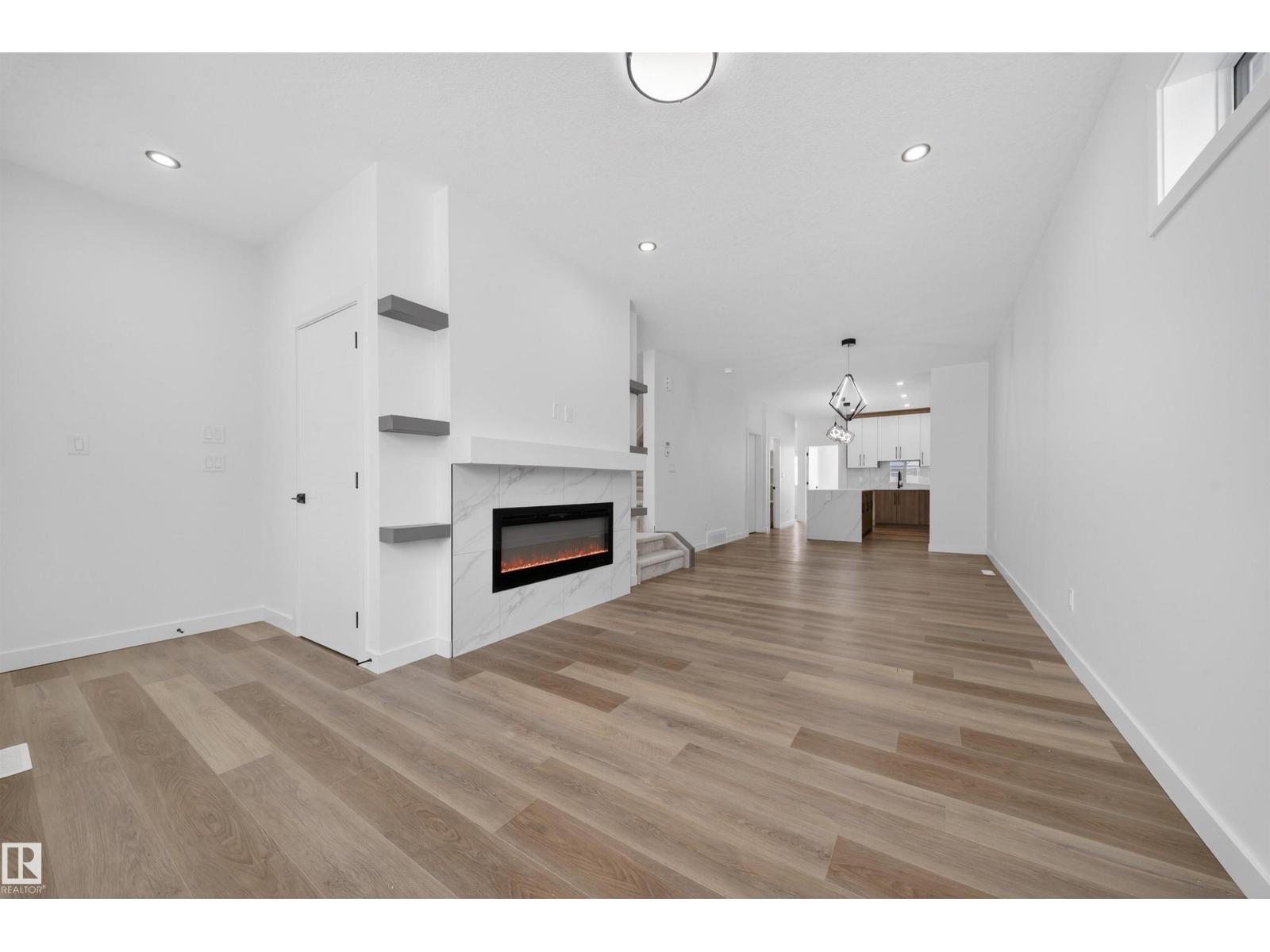 5213 104A ST NW - 7
