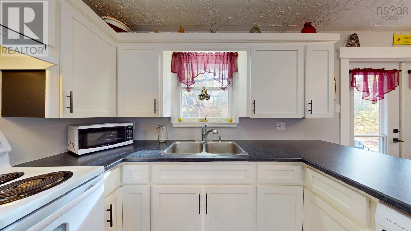 Property 14 of 41 of 4 Evergreen Avenue