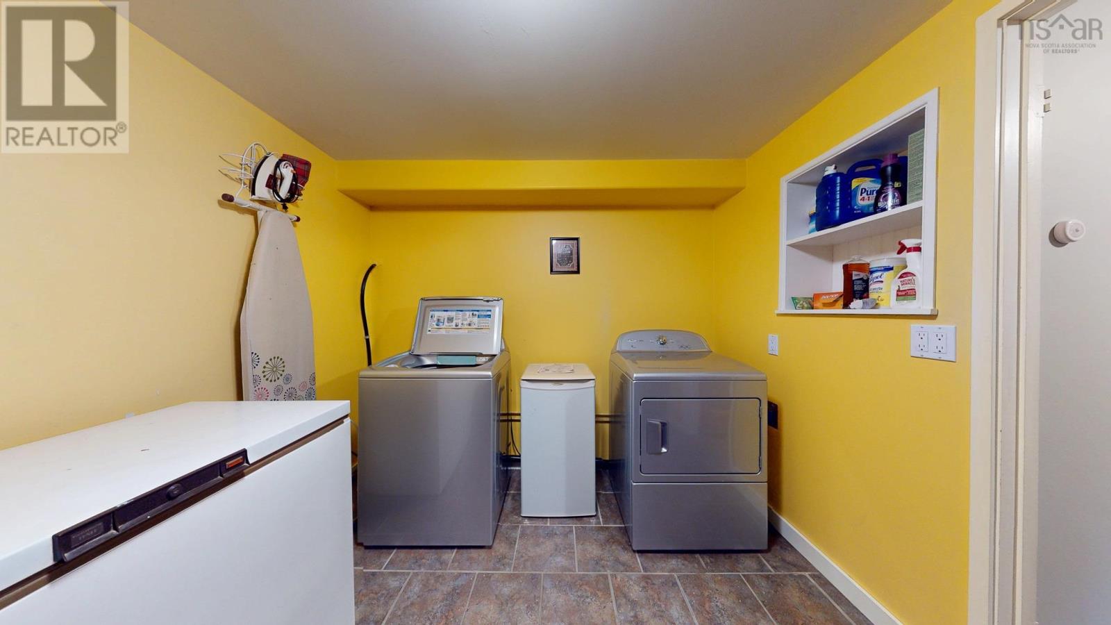 Property 34 of 41 of 4 Evergreen Avenue