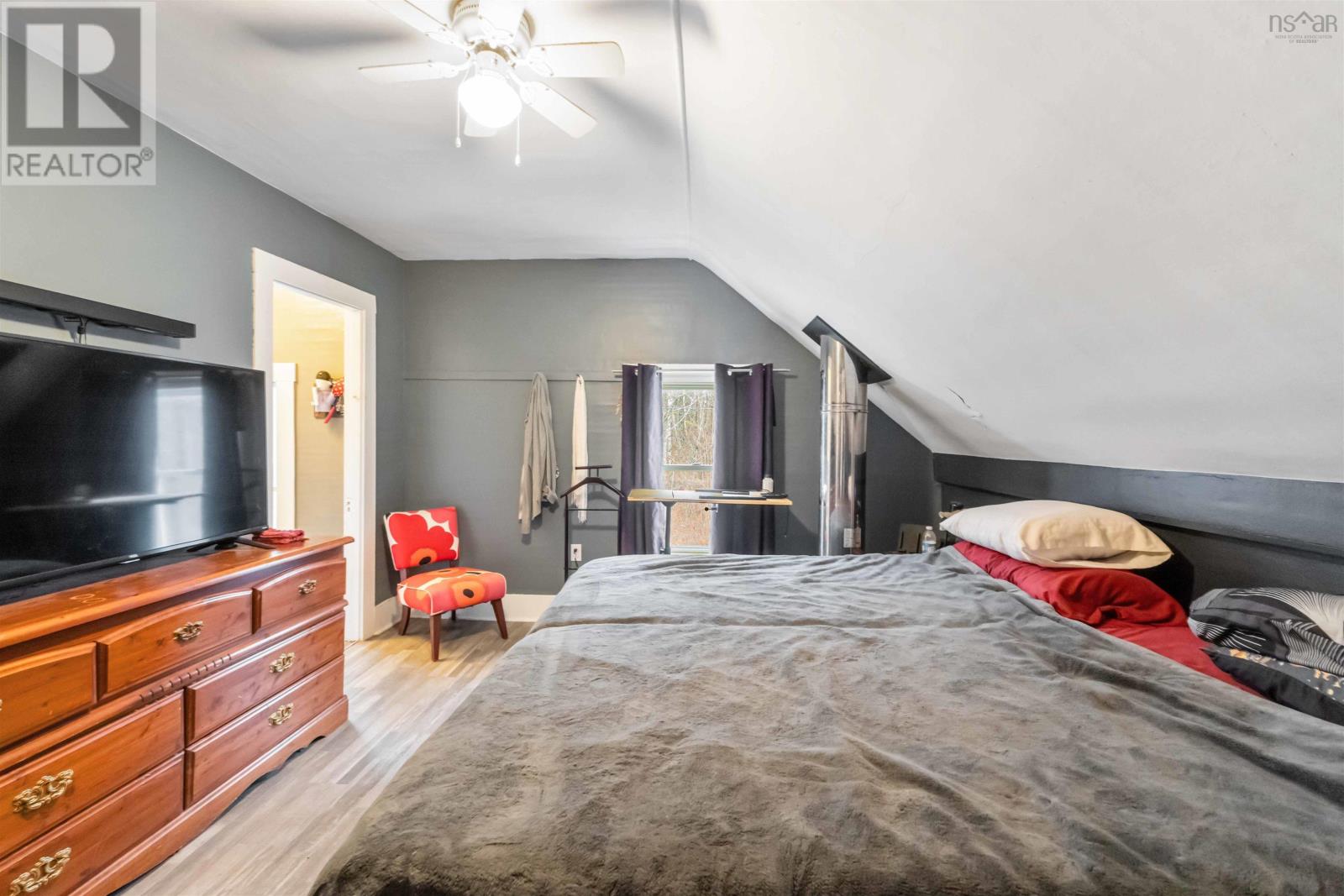 Property 19 of 39 of 51 Block Wharf Road