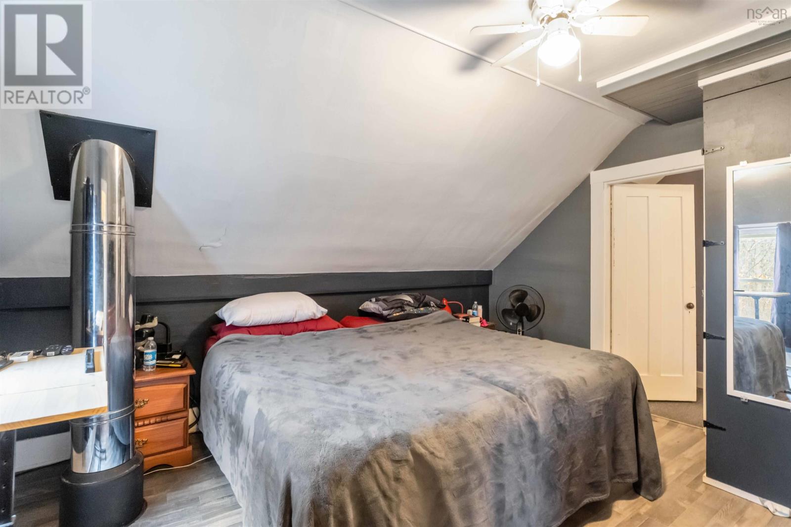 Property 23 of 39 of 51 Block Wharf Road